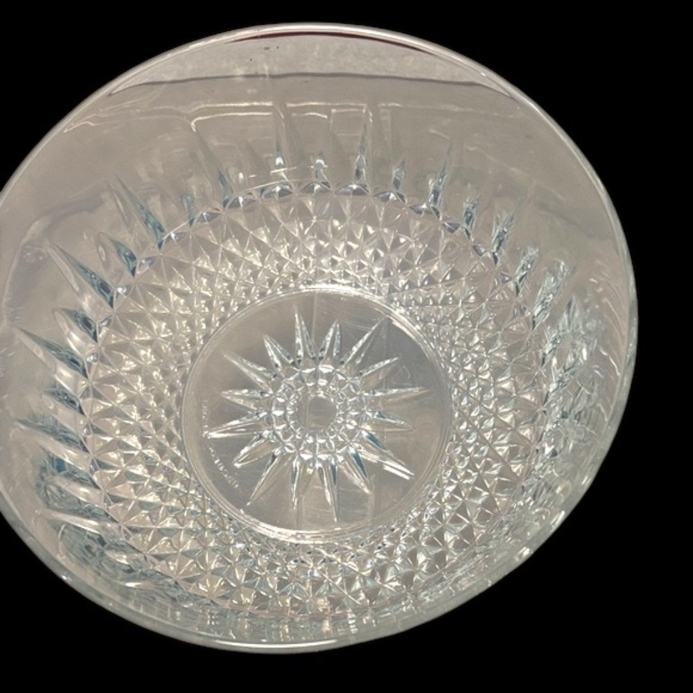 Elegant Vintage Clear Glass Serving Bowl - Picture 14 of 16